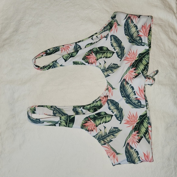 Tropical bikini top - Picture 2 of 4